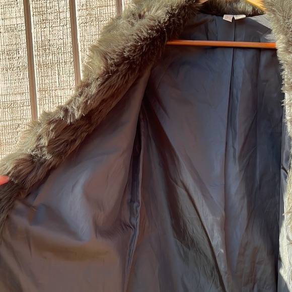 Green faux fur coat - Picture 6 of 8
